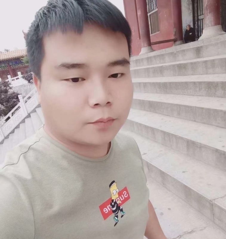 无邪的第一张照片--郧西中老年相亲网